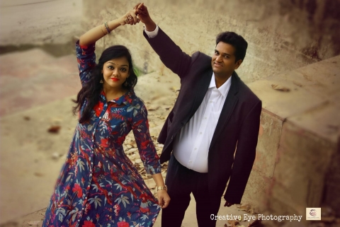 Creative Eyes Photography	