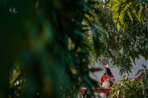 MUHURTO - A Moment Catcher